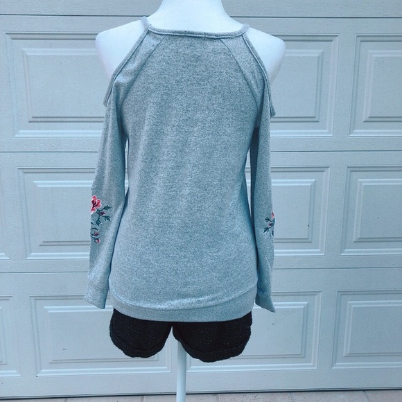 Cold shoulder sweatshirt/ XS - Picture 3 of 4